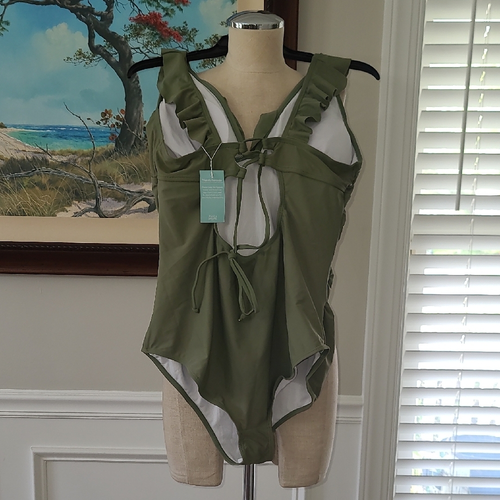 Green Ruffled Swimsuit - Picture 4 of 7